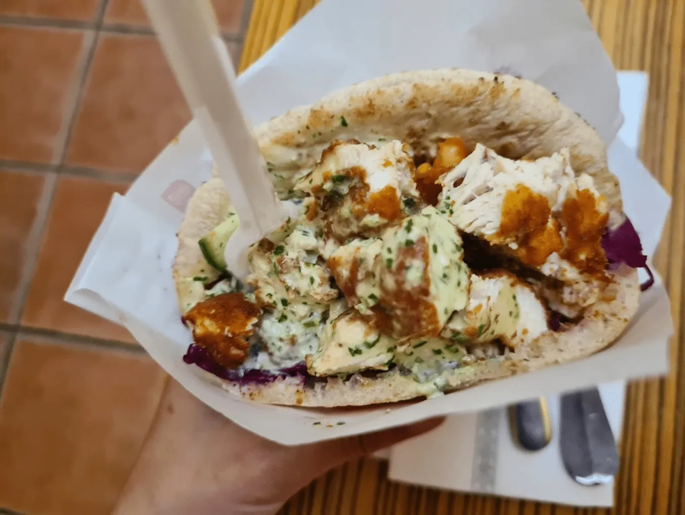 Au Falafel, sandwicherie israélienne